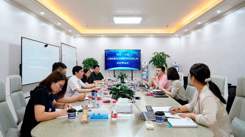DMPK团队再获客户赞美，领泰生物CEO冯焱博士亲临JDB电子授奖.jpg